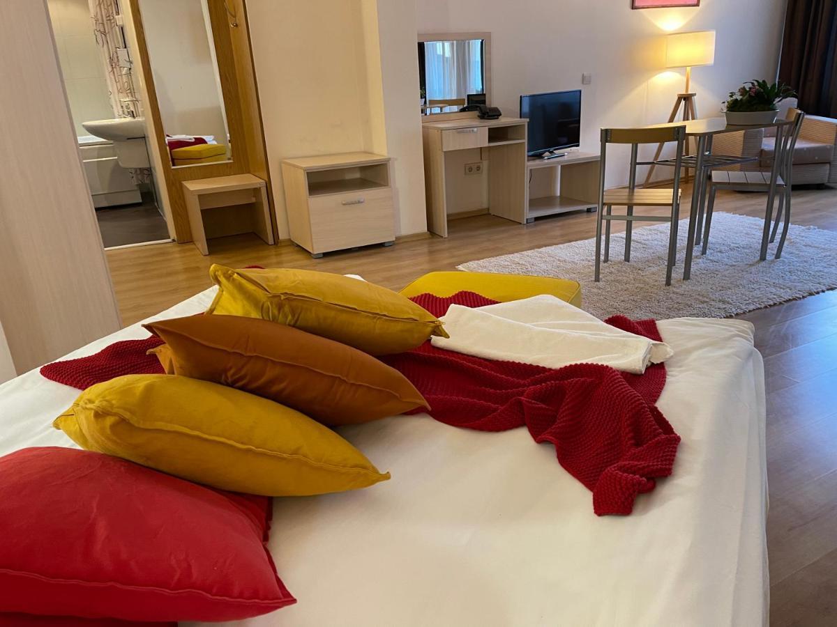 Adeona Wellness Hotel By Asteri Hotels 반스코 외부 사진