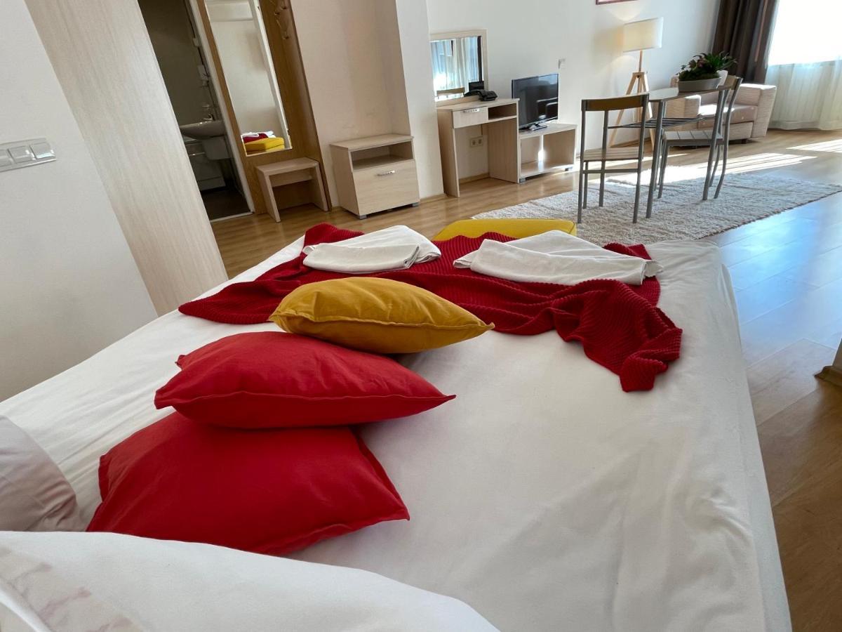 Adeona Wellness Hotel By Asteri Hotels 반스코 외부 사진
